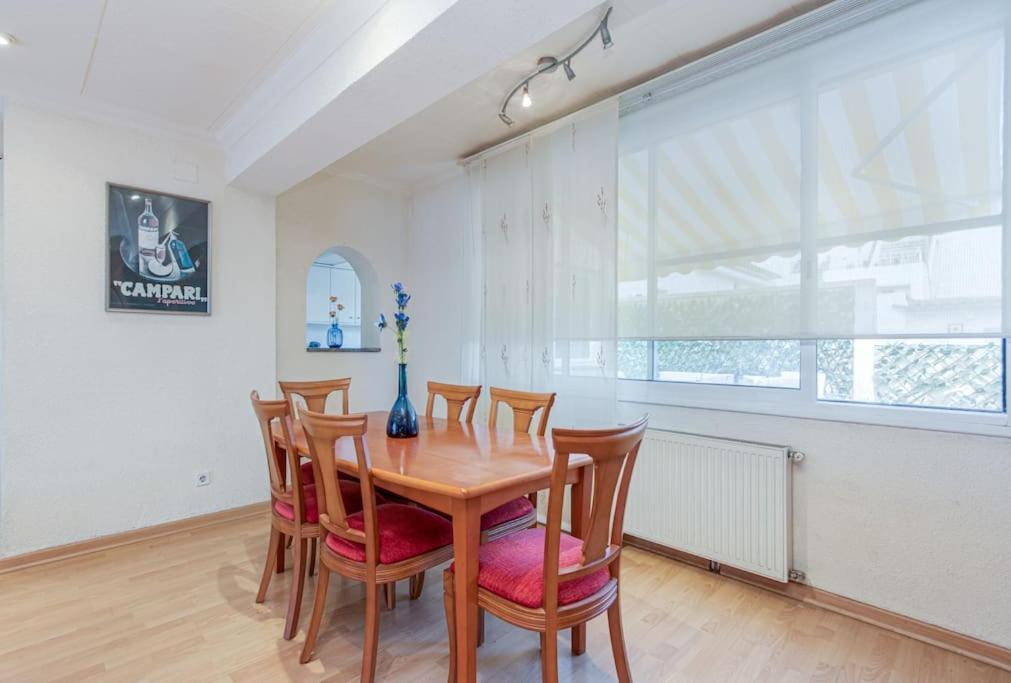 S46-Casa De Vacaciones Climatizada Con Piscina, En El Centro Junto Al Mar, Barbacoa Y Wiifi Empuriabrava Εξωτερικό φωτογραφία
