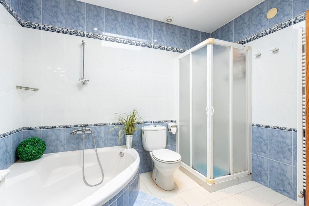 S46-Casa De Vacaciones Climatizada Con Piscina, En El Centro Junto Al Mar, Barbacoa Y Wiifi Empuriabrava Εξωτερικό φωτογραφία